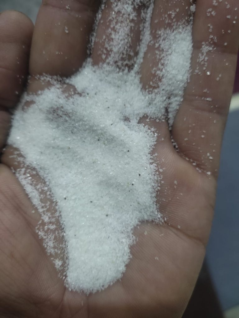 Quartz sand